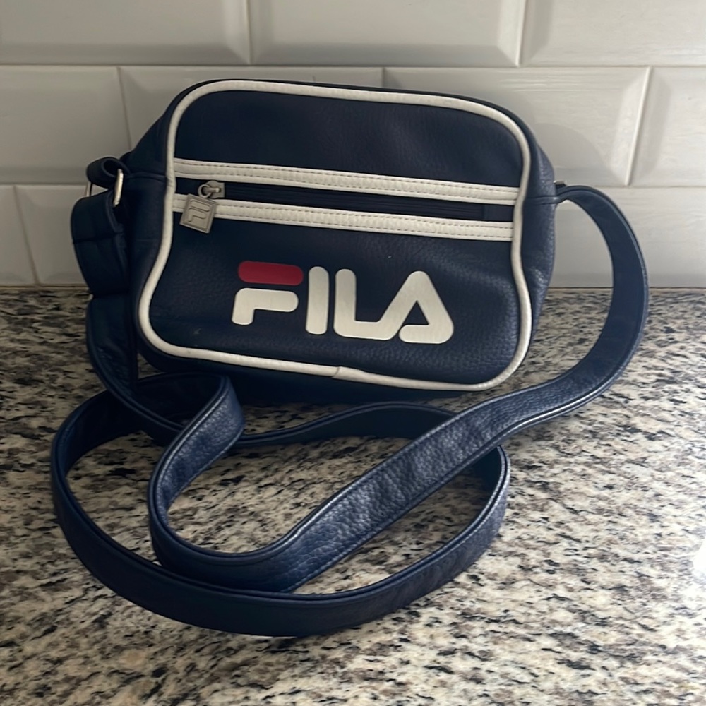 Fila purse